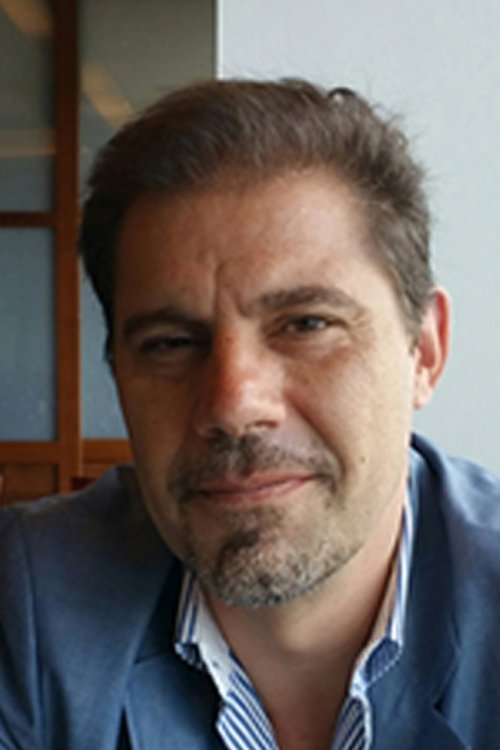 Sergio Pablos as Pumpkin / Olaf (voice)