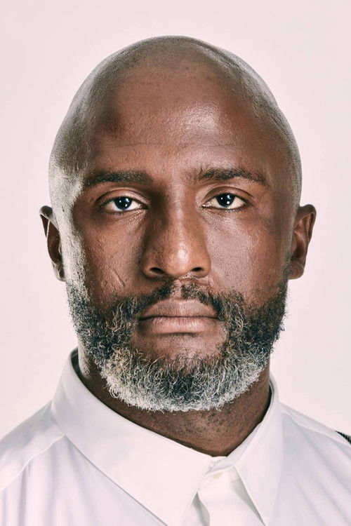 Muzi Mthabela as Governor