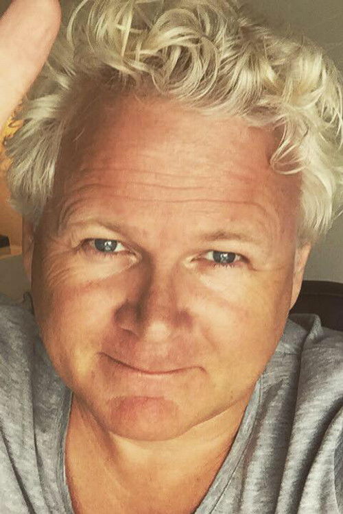 Øyvind Fjeldheim as Produsent