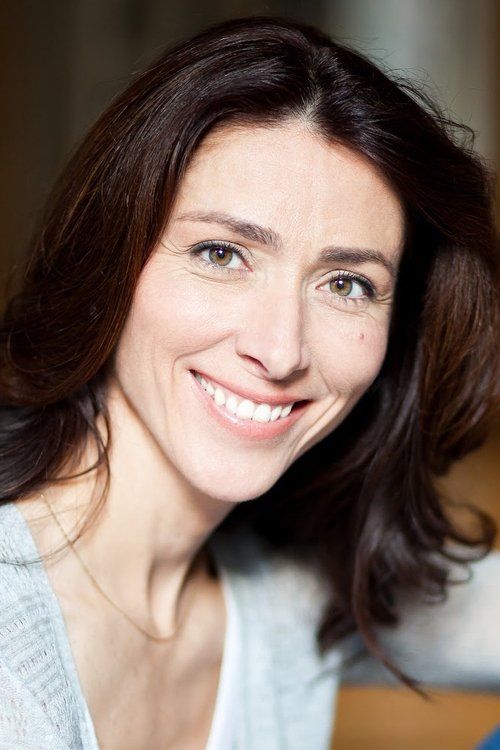 Nathalie Cavezzali as Policière