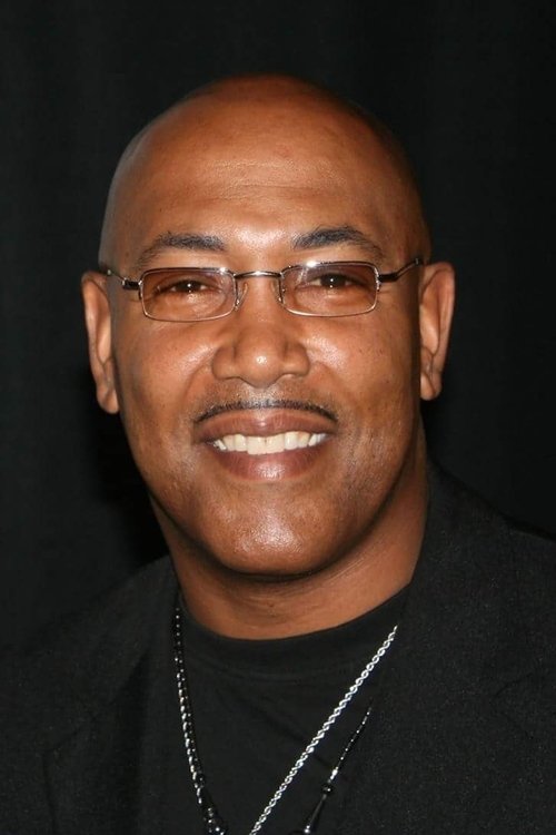 Robert Samuels as Leung's Bodyguard