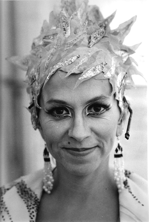 Francine Poitras as La Belle