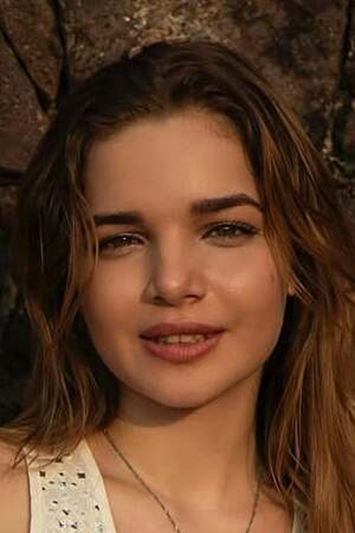 Domithila Catete as Janalice