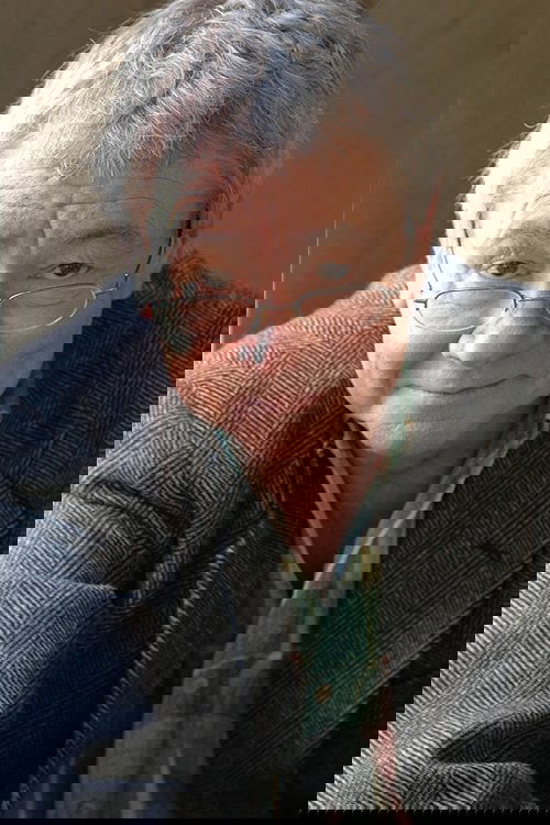 Michael Ray Davis as Officer John Harris