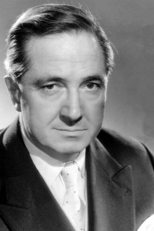 Léo Joannon as Third employee