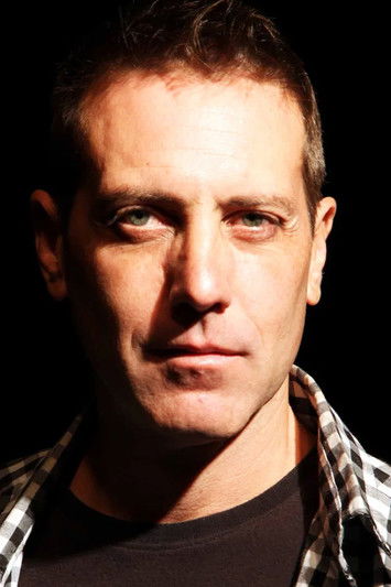 Hernán Márquez as El Loco