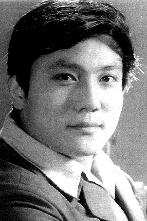 Hao Yiping as 大伟