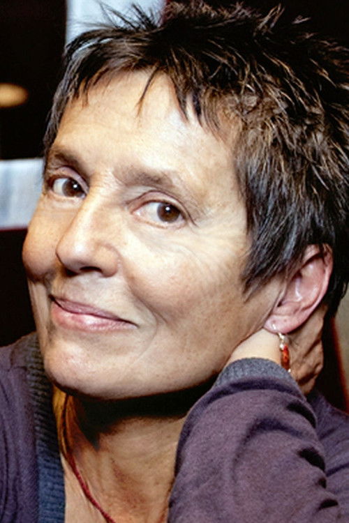 Maria João Pires as Marta