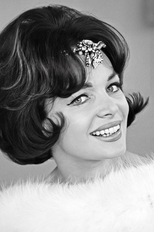 Renate Ewert as Patientin