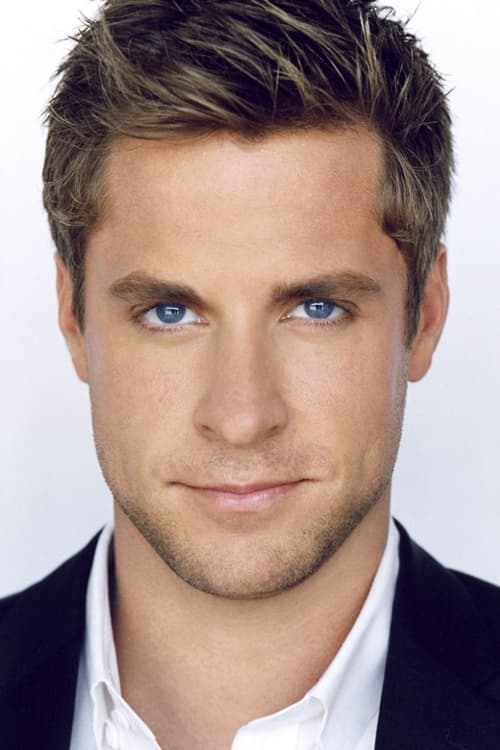 Alex Ashbaugh as Chris