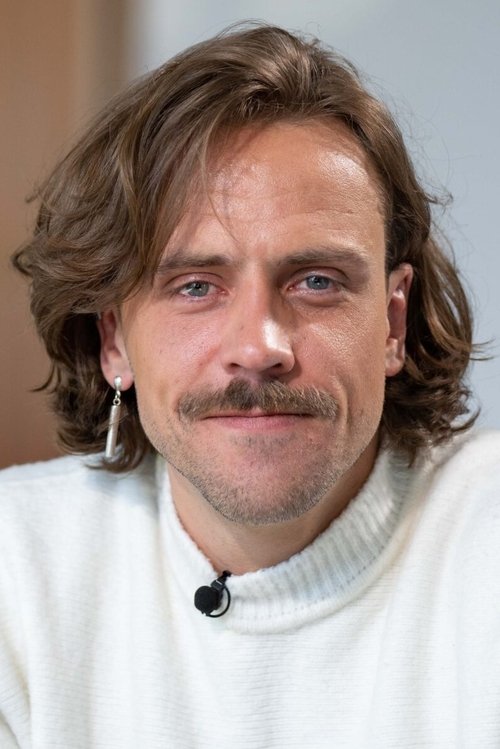 Ingmar Jõela as Damien