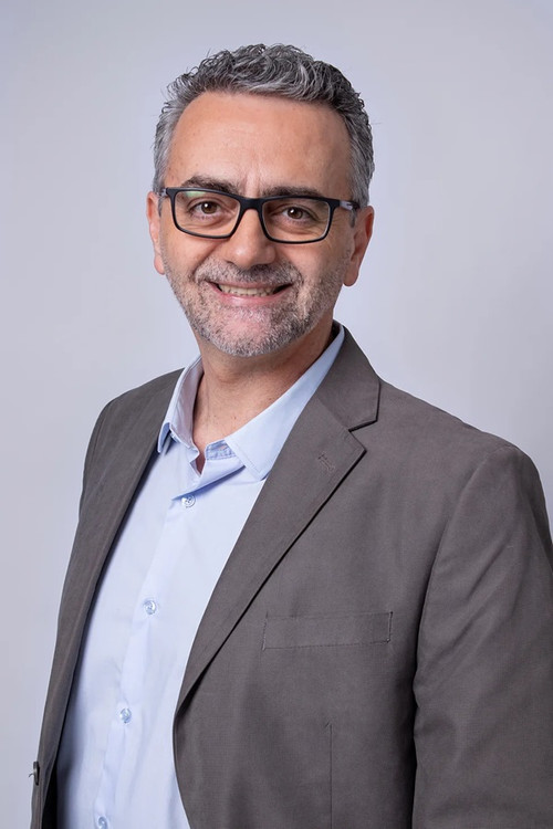 Maurycio Madruga as Cliente