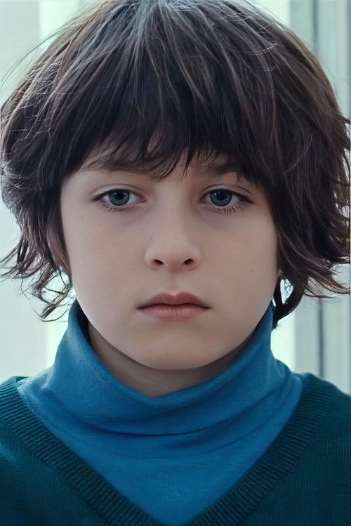 Darius Zarrabian as Simon