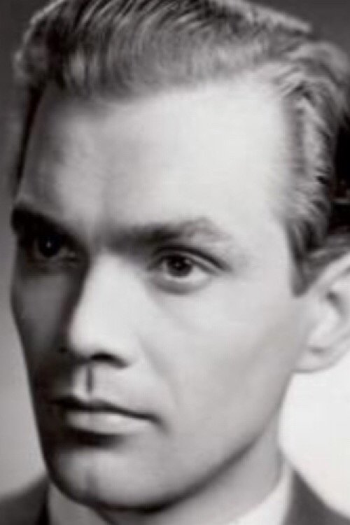 Birger Malmsten as Johannes Blom