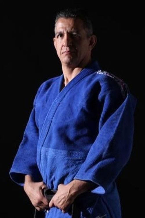 Max Trombini as Professor Ariovaldo