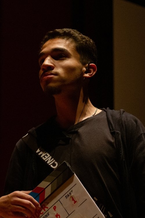 Lucas Brasil as Apolo