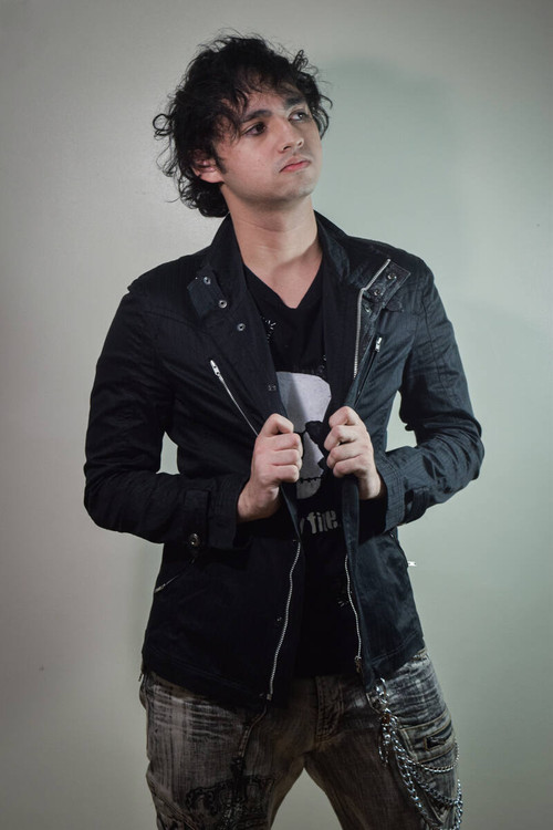 David Kohn as Gacy's Dad