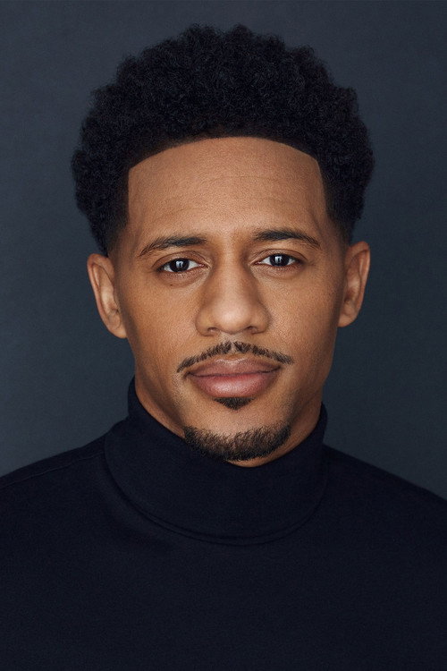 Chase Anthony as Deon Lewis