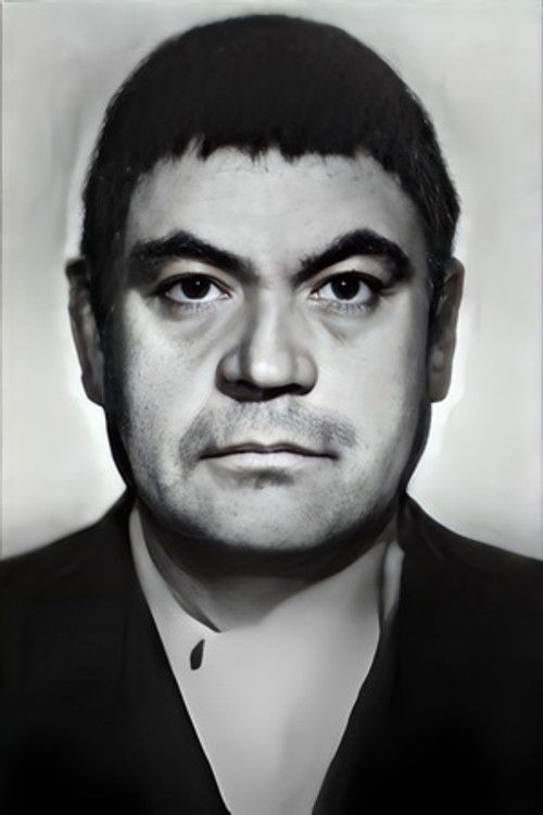 Boris Mirus as Паша Хлопов