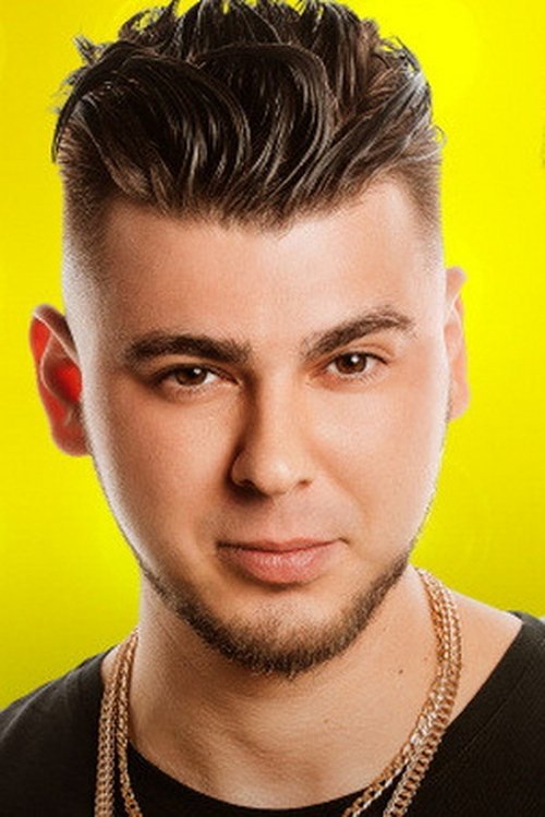 Ilyas Gayazov as изобретатель из «Сколково»