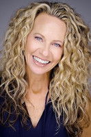 Toi Svane Stepp as Nicole