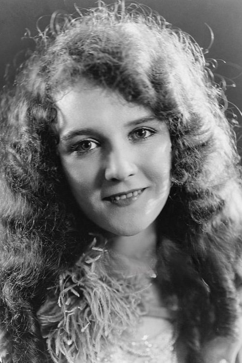 Mary Philbin as Dea