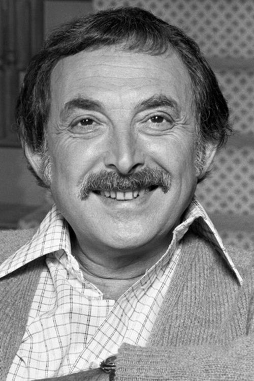 Bill Macy as Sydney