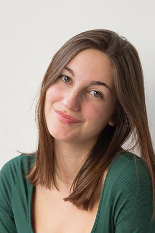 Andrea Baque as Lucia