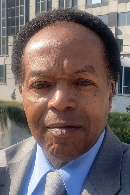 Derrick T. Tuggle as Dave D.