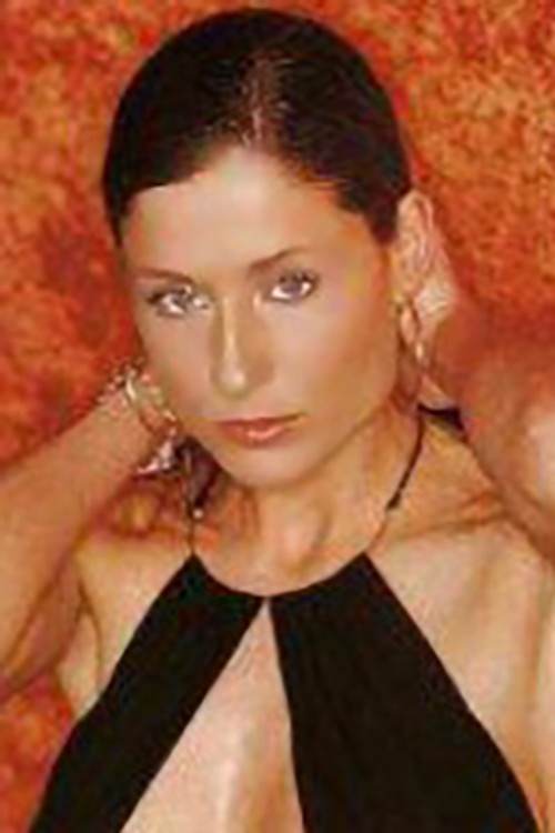 Mònica van Campen as Voz Andrea