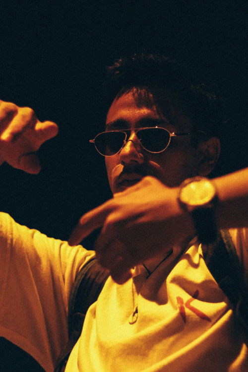 Timur Bayazıt Türk as Emir Suskun