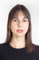 Luna Martínez as Andrea