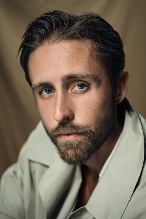 Alec Toselli as Jesse