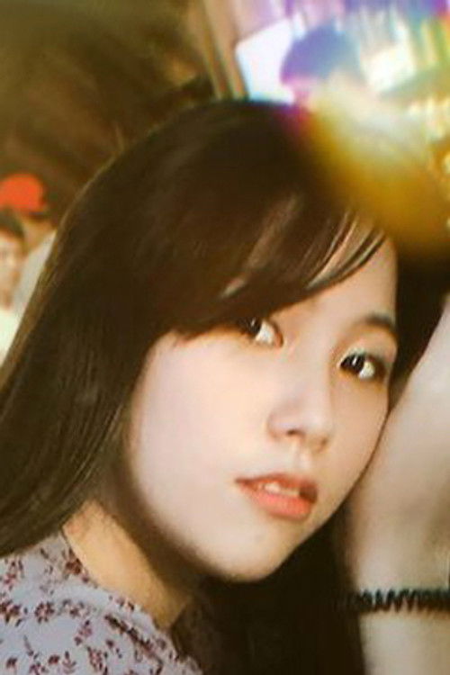 Apichayar Sinithichayanon as Student