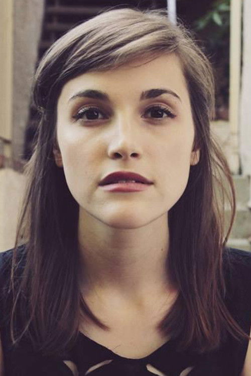 Amanda Carson as Onstage Singer