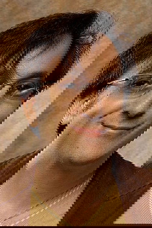 Michael Panes as Laszlo