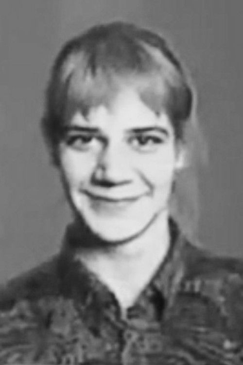 Zoya Shatokhina as Zoya