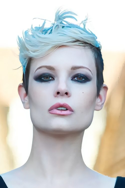 Yvonne Emilie Thälker as Susan