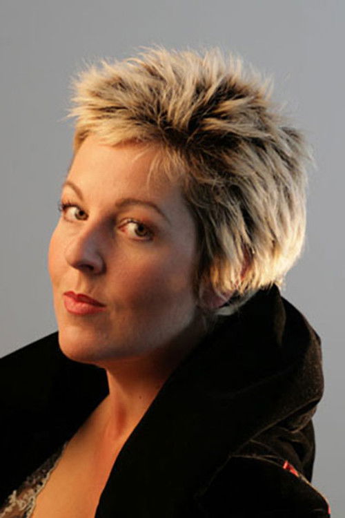 Salomé Haller as Oenone