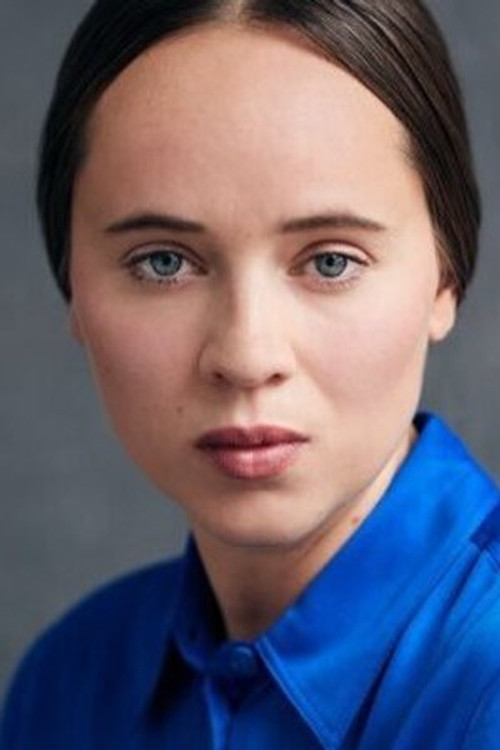 Moora Vander Veken as 