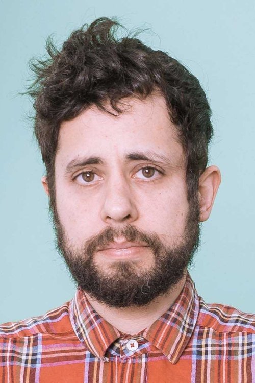 Kike García as Luis