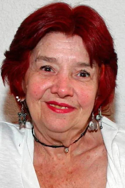 María Luisa Alcalá as María