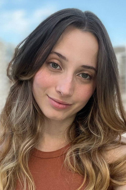 Alícia Bretas as Rafa