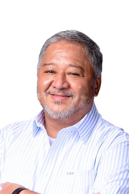 Edgar Mortiz as Prado