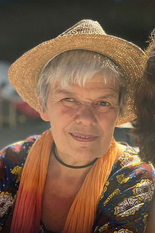 Nathalie Feyt as Josiane