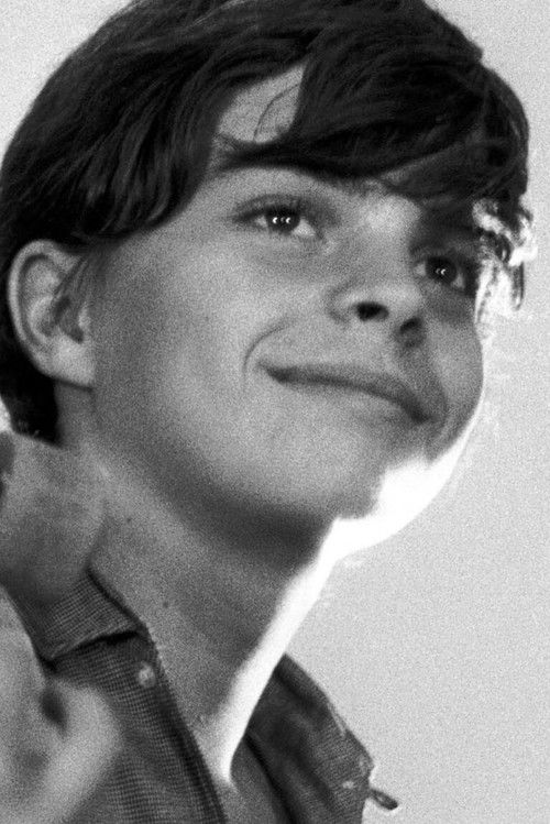 Pierre Charpentier as Self (uncredited)