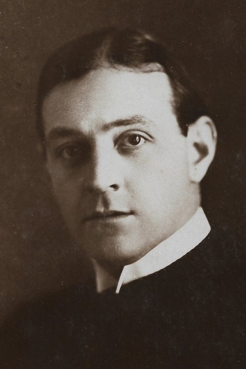 Luigi Serventi as Arthur Franchini