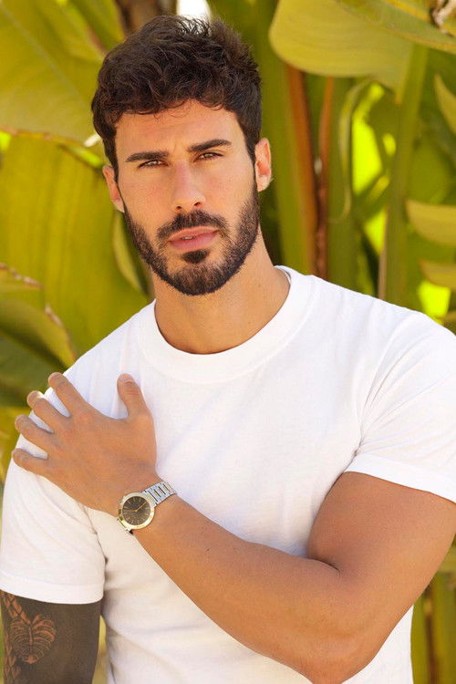 Alejandro Bernardos as Self - Contestant