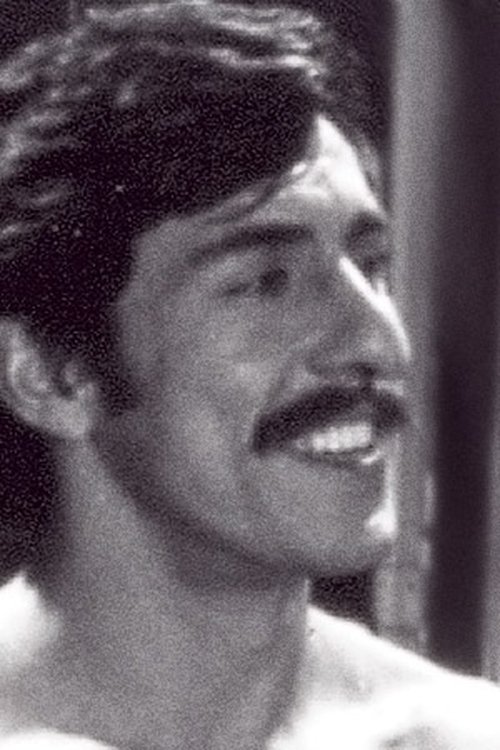 Arnaldo Santana as Loren Lukas