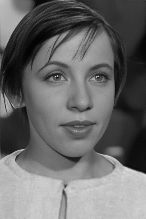 Gelena Ivlieva as Rezanova